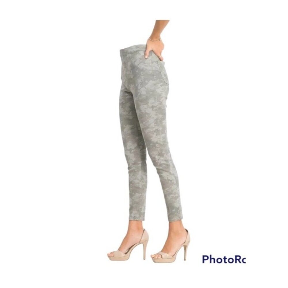 SPANX Jean-ish Ankle Leggings Stone Wash Camo Size Large Cotton Blend